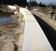 Curved concrete wall